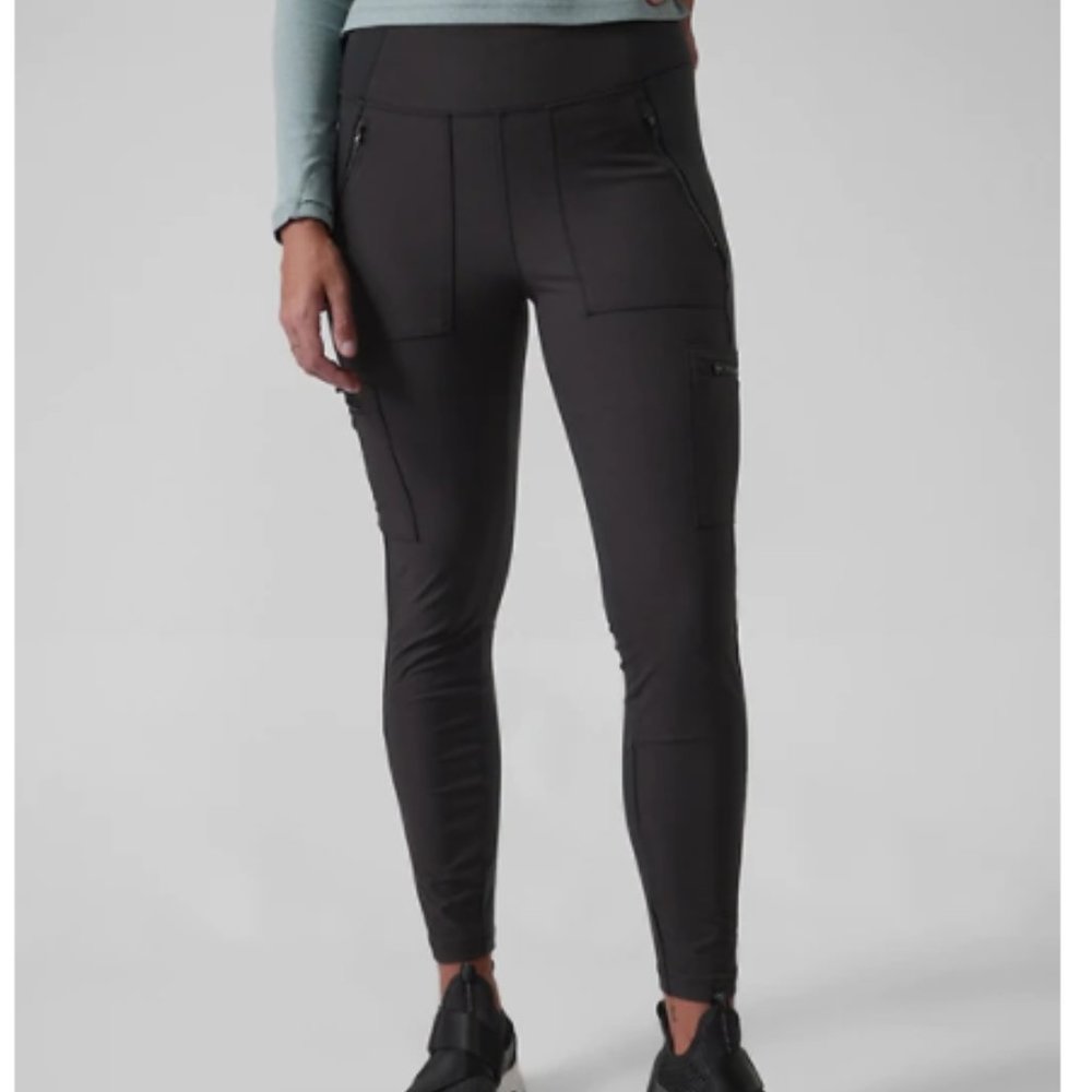 Athleta Headlands Hybrid Cargo Tight